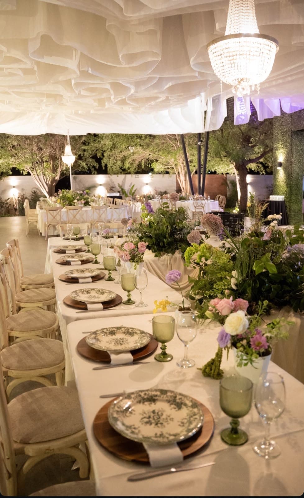 Montaje de evento en jardín